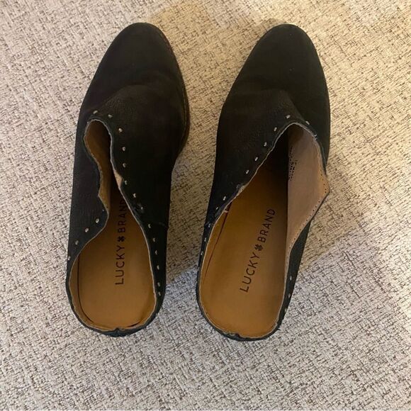 Lucky Brand black suede clog heels with studs size 8 - Picture 4 of 7